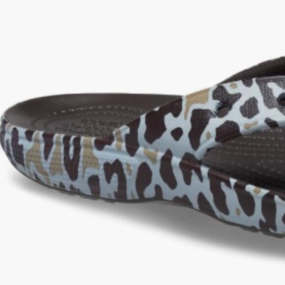 Crocs Classic Animal print Flip - Size Womens 6 - Picture 3 of 7